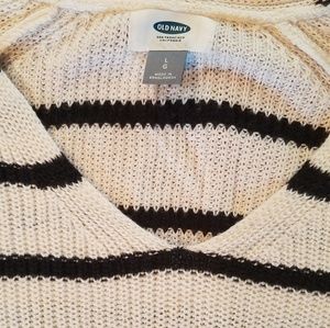 Old navy lightweight vneck sweater  4/$25